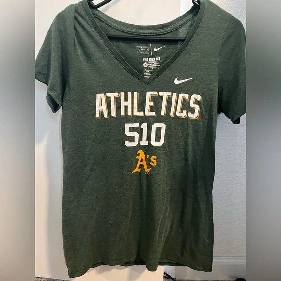 Oakland Athletics Women’s Tee in Size M - Picture 1 of 4